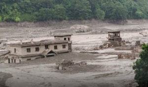 Cambodian Red Cross donates $100,000 to support Nepal flood relief operations