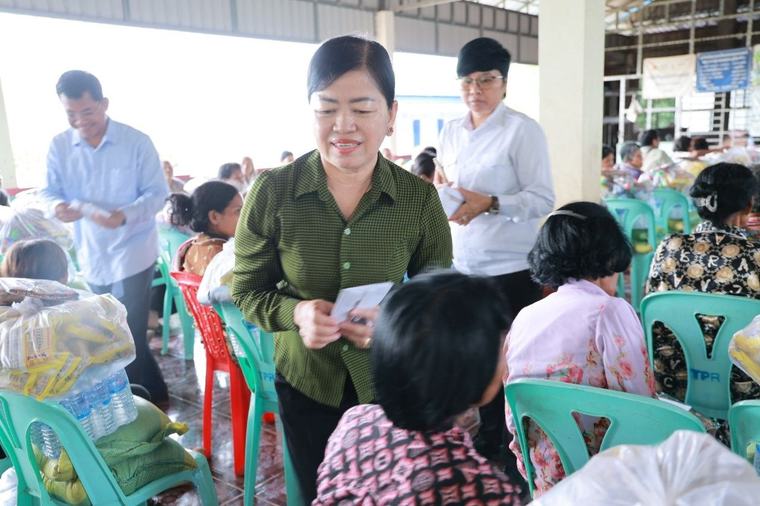 លោកជំទាវ ឃួន ឃុនឌី៖ គ្មានគណបក្សណាមួយអាចជំនួសគណបក្សប្រជាជនកម្ពុជាបានឡើយ